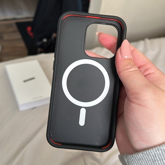 Casetify 14 Pro Case - Picture 6 of 6